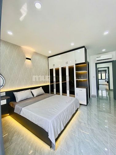 bán nhà, SIÊU PHẨM NHÀ PHỐ TUYỆT ĐẸP, DT 4m x 18m đường thông 10m 