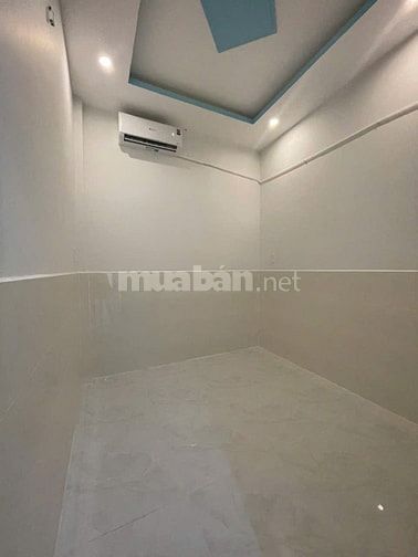 Nhà xây mới lạc long quân . Giá chỉ 2tỷ950