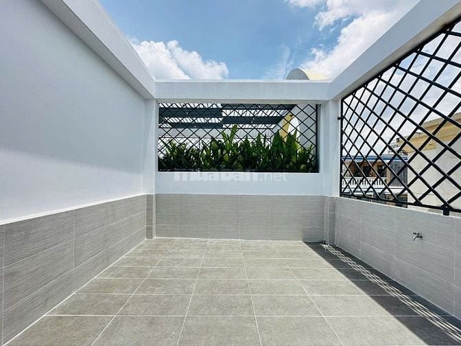 Bán nhà hẻm 1 sẹc 6m thông Lê Đức Thọ, P.15, 4 x 13,5m, 5 lầu giá 6.8 