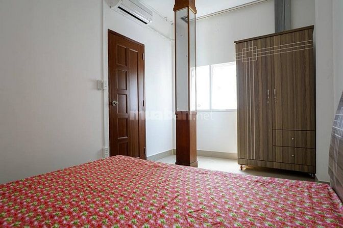 Phòng Căn hộ DV 40m2 1PN, PK 62 Trương Công Định, Q.Tân Bình - Căn Góc