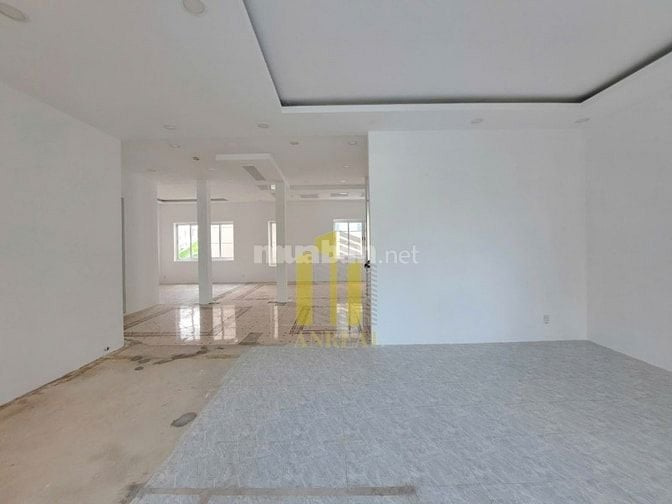 VILLA 14X22M HẦM 3 LẦU SÀN TRỐNG GIÁ 79 TRIỆU - ĐƯỜNG NỘI KHU TRẦN NÃO