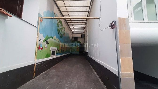 Villa có hầm, sân rộng, diện tích 12x26m, 5 tầng, phường An Khánh, Q2