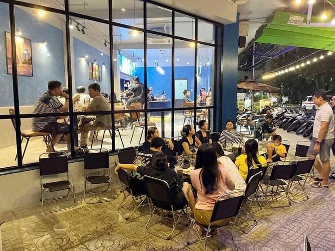 Sang quán căn góc Café Bình Phú II, giá 250 triệu (bao gồm cọc 75tr)