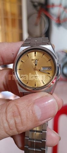 Đồng hồ seiko 5 automatic mặt vàng 