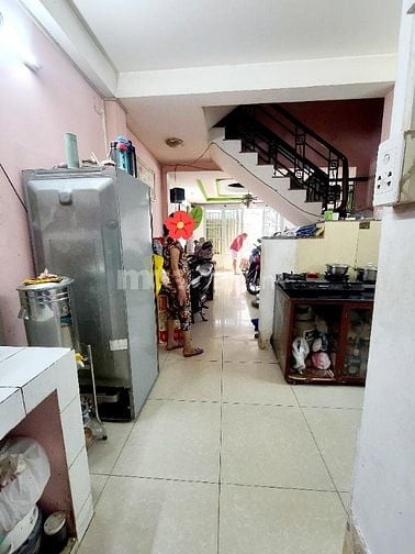 Mặt Tiền khu Bình Phú 2 đường nhựa 6m, 3 tầng 40m2 không lộ giới.