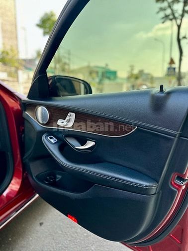 Bán ôtô Mercedes Benz C200 Exclusive. Sản xuất 2021, xe nguyên bản