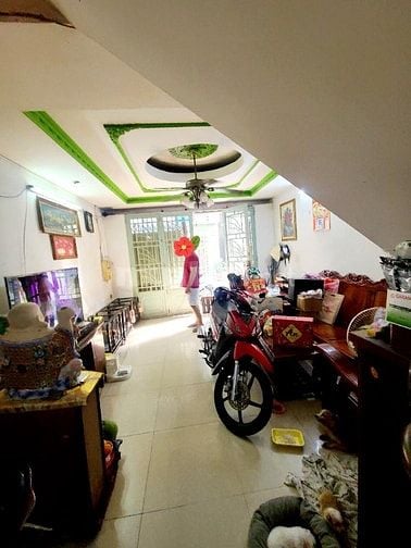 Mặt Tiền khu Bình Phú 2 đường nhựa 6m, 3 tầng 40m2 không lộ giới.