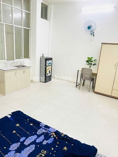 Chính chủ cho thuê CHDV 30m2 cửa sổ lớn P4 Tân Bình chỉ 4 triệu 300k.