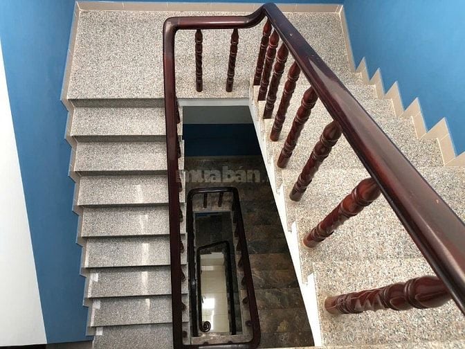 Bán nhà 96/6 Đặng Thuỳ Trâm 4.5x20m 1Trệt 2 Lầu ST giá 11.2 tỷ TL