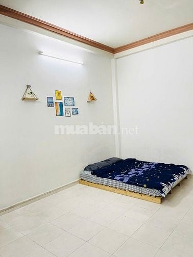 Chính chủ cho thuê CHDV 30m2 cửa sổ lớn P4 Tân Bình chỉ 4 triệu 300k.