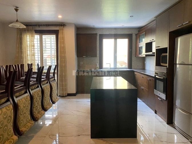 Bán nhà 6 tầng diện tích 100m2 mặt tiền 6m mặt phố Tô Ngọc Vân, Tây H,