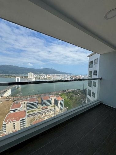 Bán Căn Hộ Hoàn Thiện - View Sông Hàn - View Biển - 109m2 - Giá 3,x Tỷ