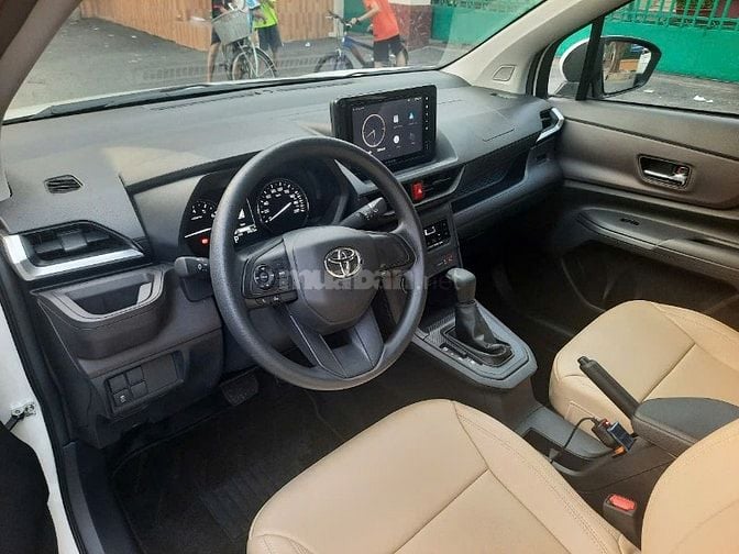 Bán Toyota Avanza Premio Số Tự Động SX 4/2024 - Đi 3,000 Km