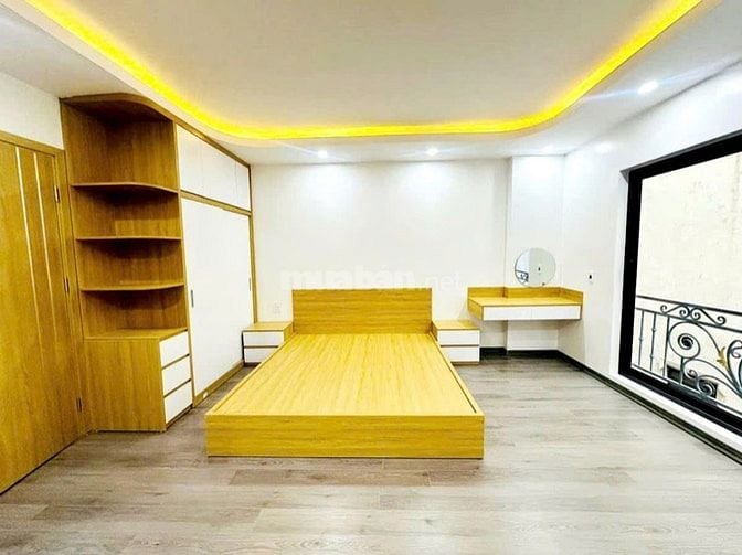 Bán nhà 5 tầng diện tích 38m2 mặt tiền 5m khu phố Tứ Liên, Tây Hồ,Hà N