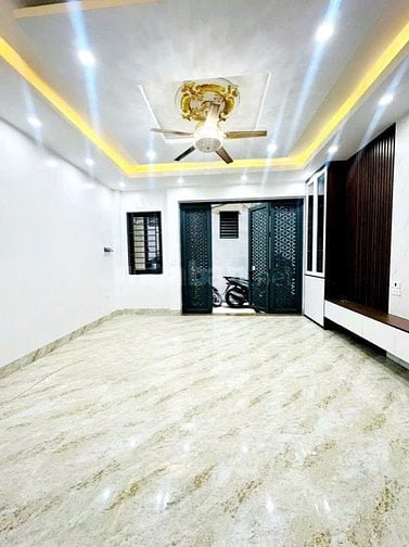 Bán nhà 5 tầng diện tích 38m2 mặt tiền 5m khu phố Tứ Liên, Tây Hồ,Hà N