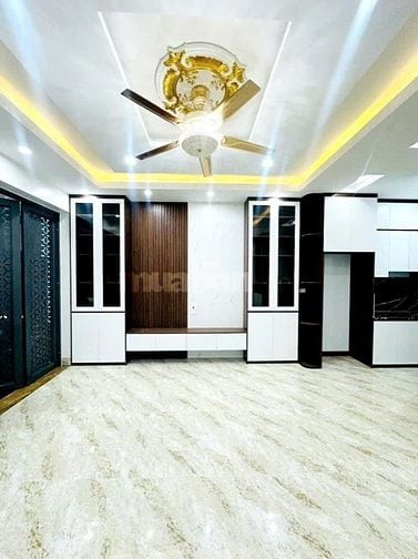 Bán nhà 5 tầng diện tích 38m2 mặt tiền 5m khu phố Tứ Liên, Tây Hồ,Hà N