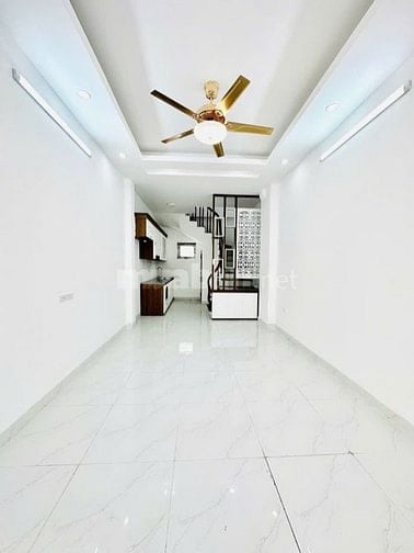 Bán nhà 5 tầng diện tích 30,8m2 mặt tiền 3.5m  khu phố Âu Cơ, Tây Hồ 