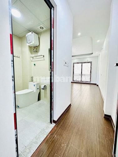 Bán nhà 5 tầng diện tích 30,8m2 mặt tiền 3.5m  khu phố Âu Cơ, Tây Hồ 