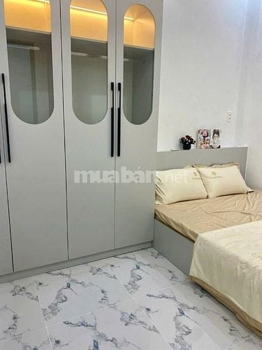  cần bán nhà Giá : 3 tỷ 950tr TL  Đường  Bùi Quang Là P12 Gò VẤP 