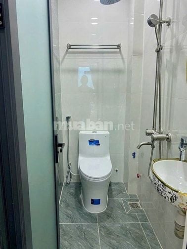  cần bán nhà Giá : 3 tỷ 950tr TL  Đường  Bùi Quang Là P12 Gò VẤP 