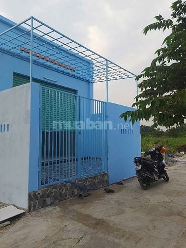 [Chính chủ-Miễn MG ] Cho thuê nhà nguyên căn mới xây 100 m2, hẻm ô tô 