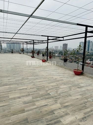 Cho thuê sky bar nóc toà nhà 241 Vũ Tông Phan từ tầng 12 lên trên