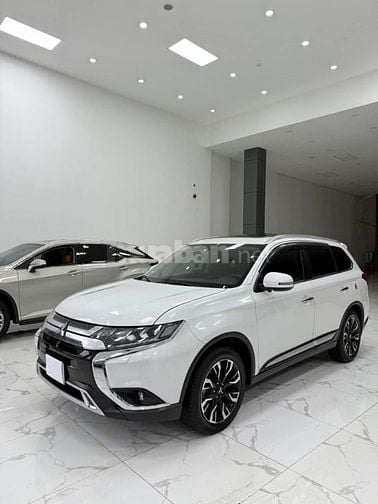 Bán Mitsubishi Outlander Premium 2.0 CVT sản xuất 2020