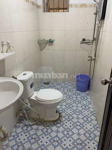 Chính chủ cho thuê căn 2PN , 1WC .