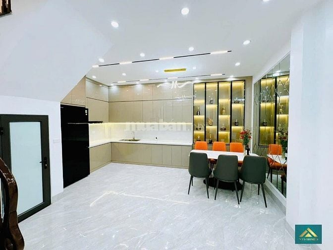 NHANH! NHÀ MỚI ĐẸP 5 TẦNG, 56M2 PHỐ TÔN ĐỨC THẮNG, LÔ GÓC, MẶT NGÕ KD