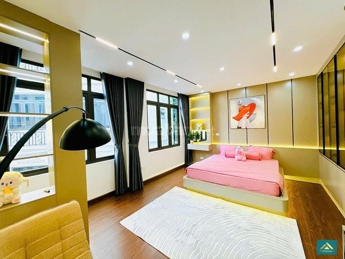 NHANH! NHÀ MỚI ĐẸP 5 TẦNG, 56M2 PHỐ TÔN ĐỨC THẮNG, LÔ GÓC, MẶT NGÕ KD