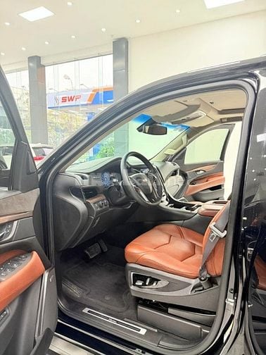 Bán Cadillac Escalade ESV Platinum 6.2, sản xuất 2016.