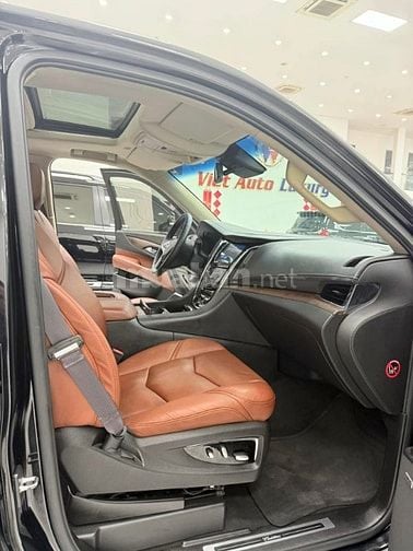 Bán Cadillac Escalade ESV Platinum 6.2, sản xuất 2016.