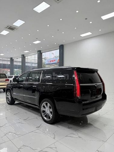 Bán Cadillac Escalade ESV Platinum 6.2, sản xuất 2016.