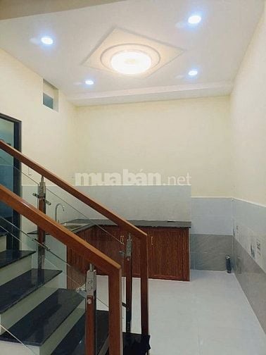 Bán gấp căn nhà 52m2 1 trệt 1 lầu ở Bà Điểm, Hóc Môn.Giá 750 triệu,SHR