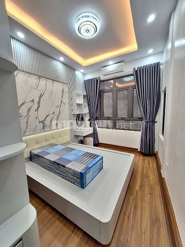 Bán nhà ngõ Thịnh Hào 2, Đống Đa: 35m2, 4 ngủ, 3.2m mặt tiền