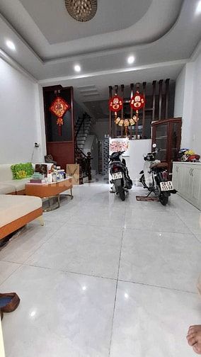 Bán nhà đẹp nhắm,hẽm nội bộ ba gác. Dt 4,8 × 9m3. Giá 5ty6. 