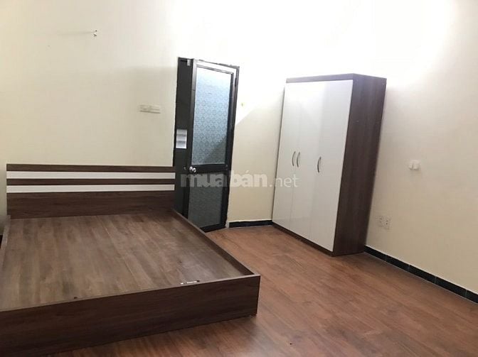 CHO THUÊ PHÒNG TRỌ KHÉP KÍN PHỐ YÊN PHỤ 25M2 GIÁ 3,3TR