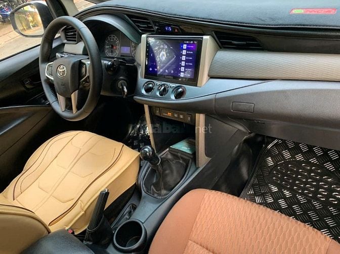 Bán xe Toyota INNOVA bản E đời cuối 2019