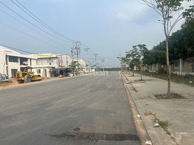 BÁN 3 LÔ ĐẤT TRONG KCN ĐỨC HOÀ, LONG AN