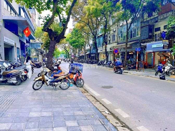 Tôi cần bán nhà MP Nguyễn Đình Chiểu, Q HBT , Dt 110 m x 8 T, MT 8 m, 