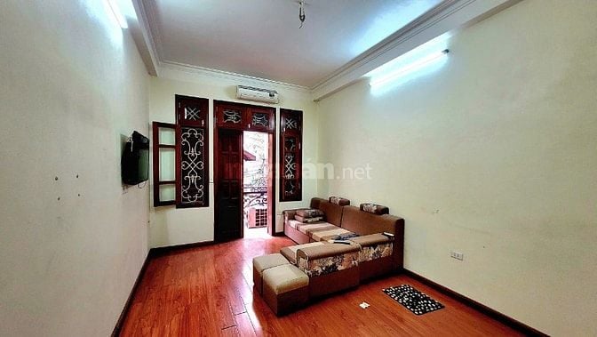 Cho thuê nhà nguyên căn 65m2 * 4 tầng tại ngõ 1197 Giải Phóng