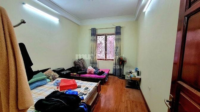 Cho thuê nhà nguyên căn 65m2 * 4 tầng tại ngõ 1197 Giải Phóng