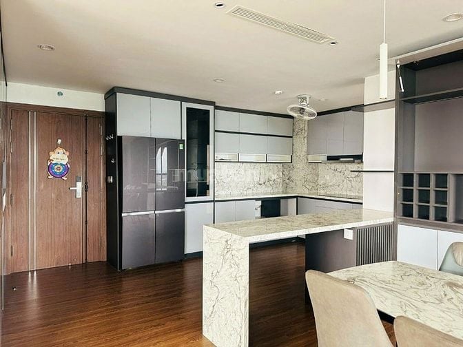 Cho thuê căn góc 3 ngủ 168m² tòa Udic Westlake Võ Chí Công