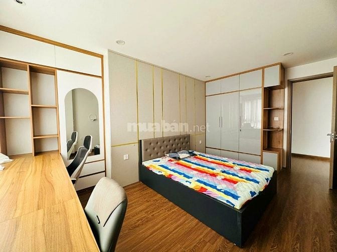 Cho thuê căn góc 3 ngủ 168m² tòa Udic Westlake Võ Chí Công