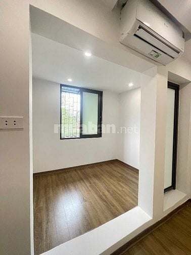 Tôi chủ nhà bán căn hộ TT tầng 5 P512 E9 Thành Công