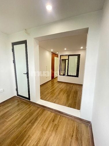 Tôi chủ nhà bán căn hộ TT tầng 5 P512 E9 Thành Công