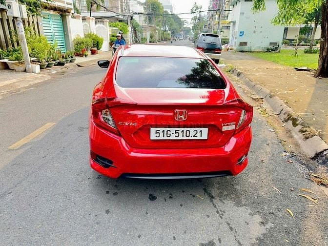 Bán xe Honda Civic 1.8AT Bản E. Sản Xuất 2018. Màu Đỏ