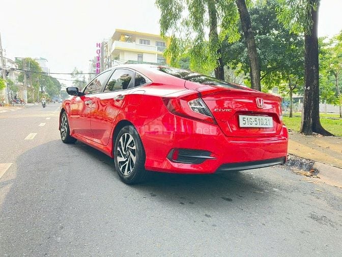 Bán xe Honda Civic 1.8AT Bản E. Sản Xuất 2018. Màu Đỏ