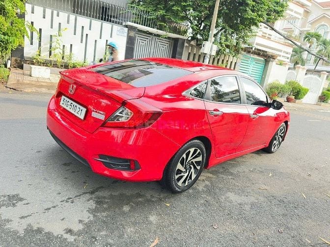 Bán xe Honda Civic 1.8AT Bản E. Sản Xuất 2018. Màu Đỏ