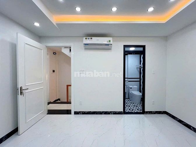 Mở bán 2 căn nhà 3 lầu tuyệt đẹp hẻm Thích Quảng Đức, P5, Phú Nhuận